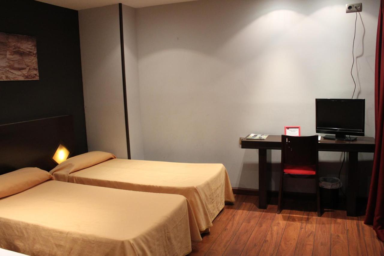 Hostal Royal Almorox Экстерьер фото